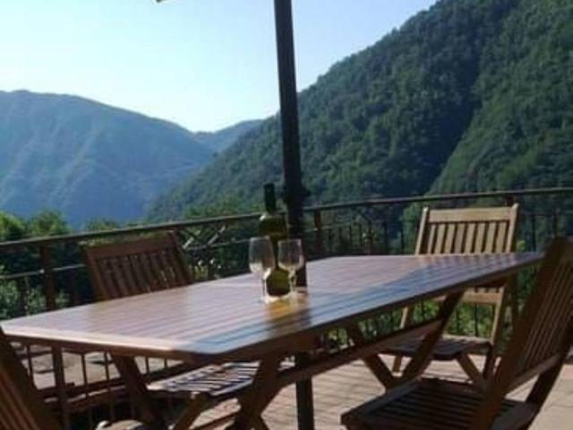 Villa Indipendente in vendita a Unione dei comuni Media Valle del Serchio, Borgo A Mozzano