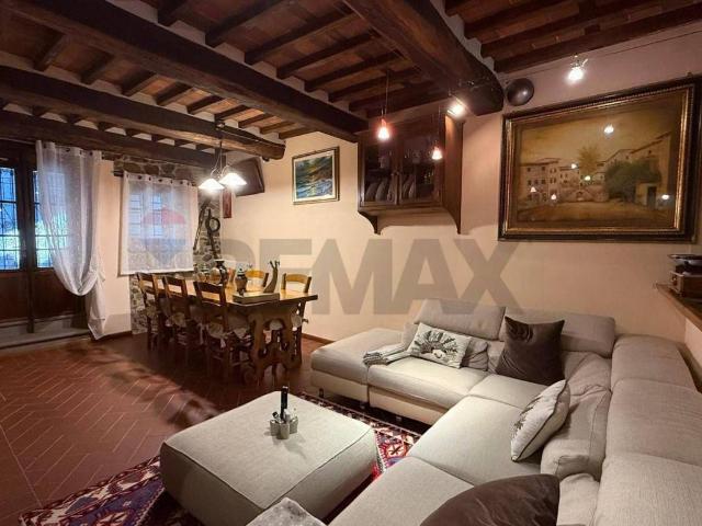 Villa Indipendente in vendita a Unione dei comuni Media Valle del Serchio, Borgo A Mozzano