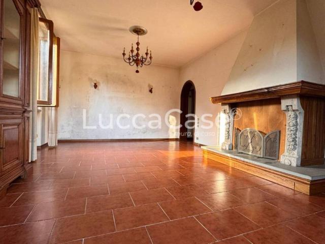 Villa Indipendente in vendita a Unione dei comuni Media Valle del Serchio, Borgo A Mozzano