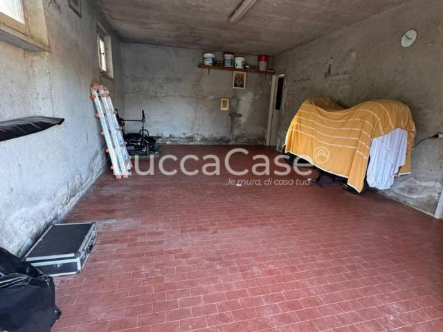 Villa Indipendente in vendita a Unione dei comuni Media Valle del Serchio, Borgo A Mozzano