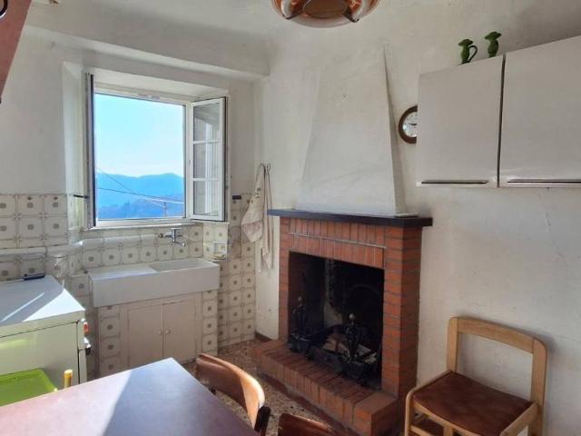 Villa Indipendente in vendita a Unione dei comuni Media Valle del Serchio, Borgo A Mozzano