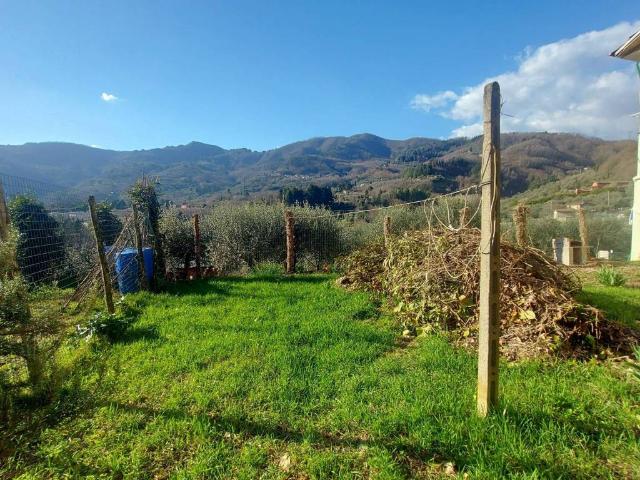Villa Indipendente in vendita a Unione dei comuni Media Valle del Serchio, Borgo A Mozzano