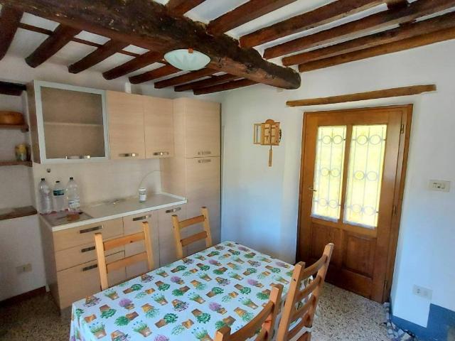 Villa Indipendente in vendita a Unione dei comuni Media Valle del Serchio, Borgo A Mozzano