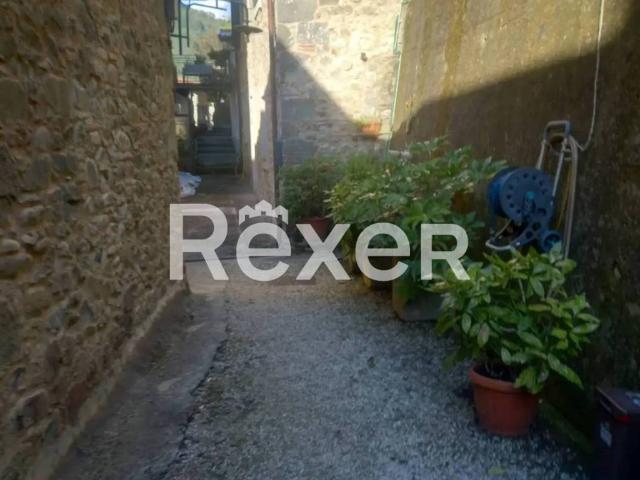 Villa Indipendente in vendita a Unione dei comuni Media Valle del Serchio, Borgo A Mozzano