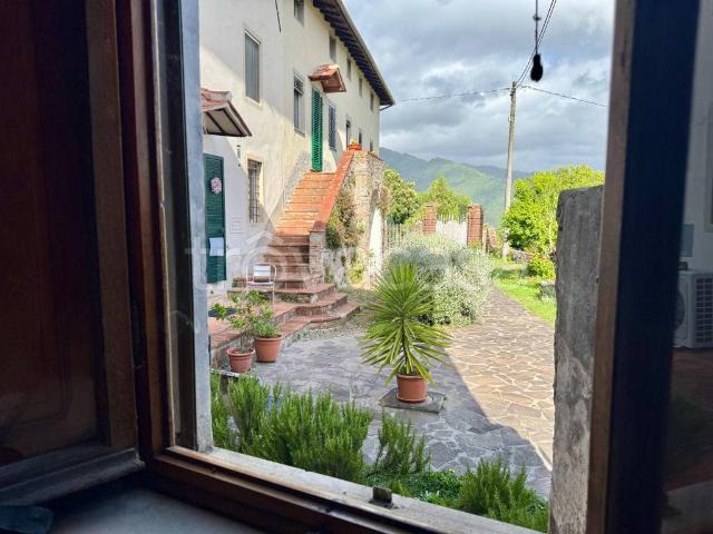 Villa Indipendente in vendita a Unione dei comuni Media Valle del Serchio, Borgo A Mozzano