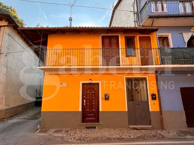 Villa Indipendente in vendita a Borgo San Dalmazzo, Cuneo
