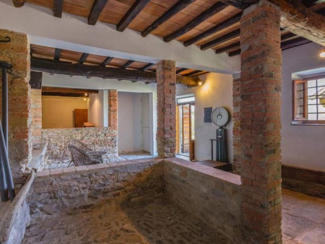 Villa Indipendente in vendita a Ronta, Borgo San Lorenzo