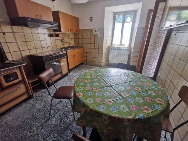 Villa Indipendente in vendita a Borgo San Lorenzo, Toscana