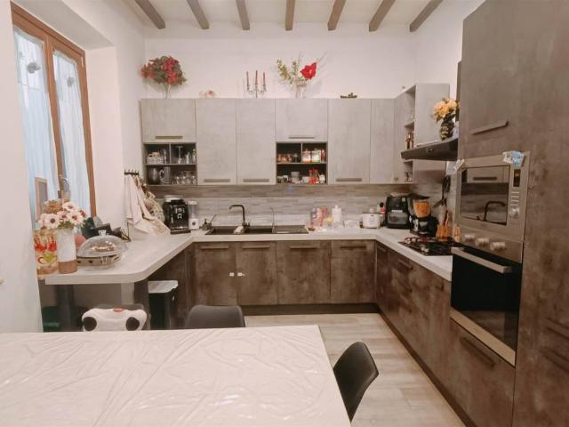 Villa Indipendente in vendita a Borgo San Lorenzo, Toscana