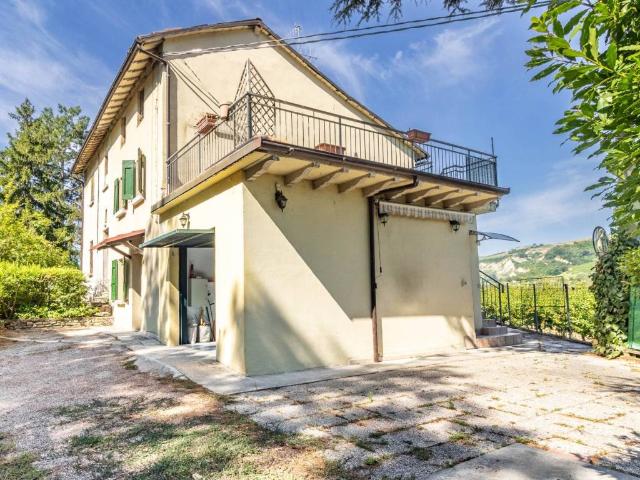 Villa Indipendente in vendita a Nuovo Circondario Imolese, Borgo Tossignano
