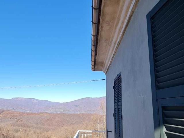 Villa Indipendente in vendita a Borgo Val Di Taro, Reggio Emilia