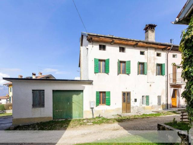 Villa Indipendente in vendita a Mel, Conzago