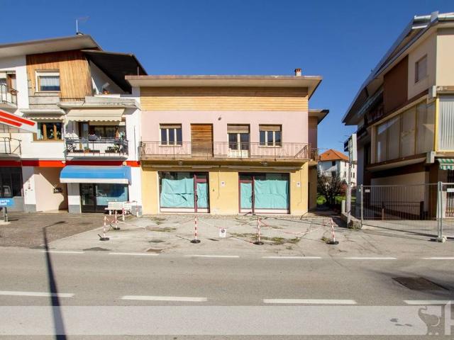 Villa Indipendente in vendita a Belluno