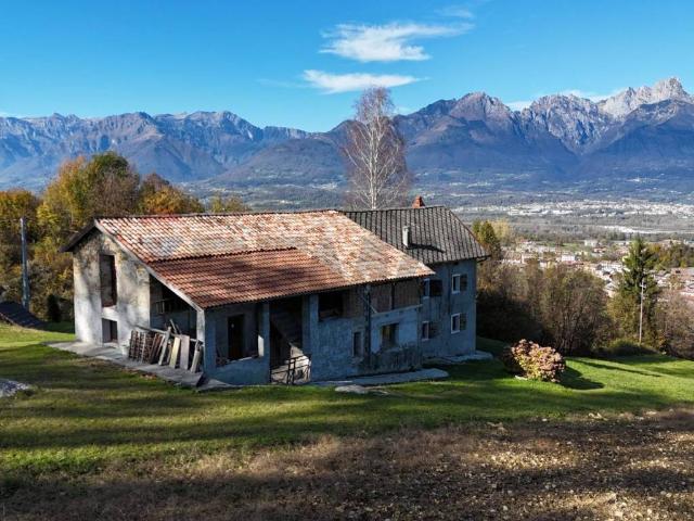 Villa Indipendente in vendita a Villa Di Villa, Belluno