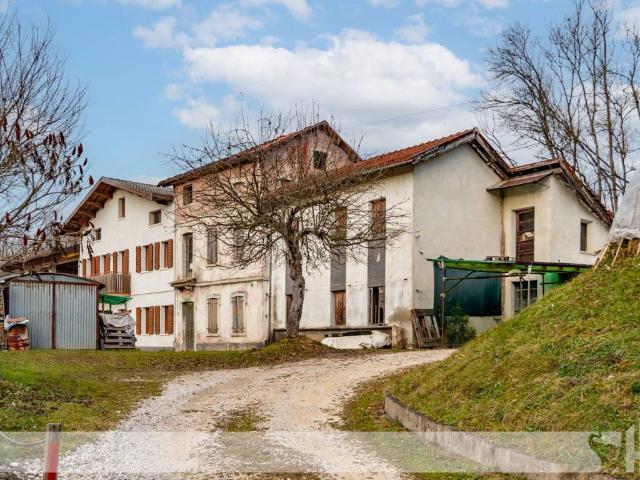 Villa Indipendente in vendita a Borgo Valbelluna, Mel
