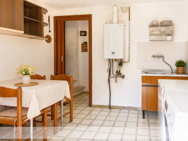 Villa Indipendente in vendita a Borgo Valbelluna, Stabie