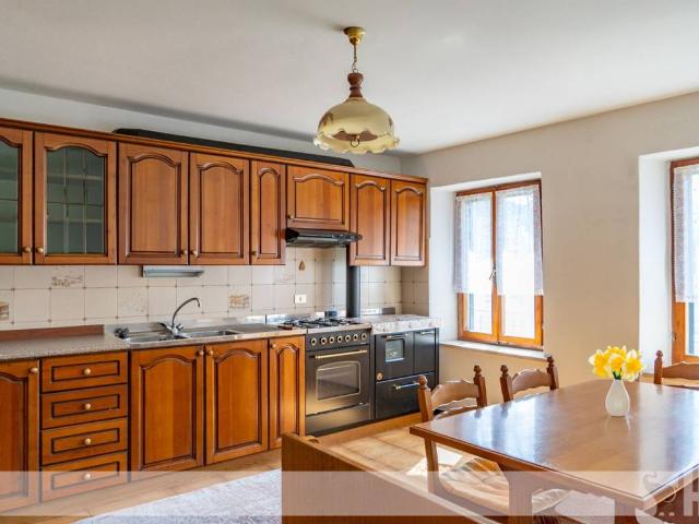 Villa Indipendente in vendita a Villa Di Villa, Belluno