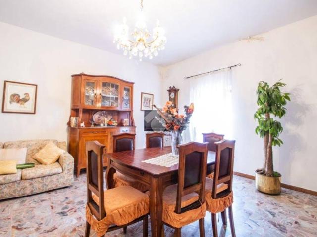 Villa Indipendente in vendita a Borgo Velino, Lazio