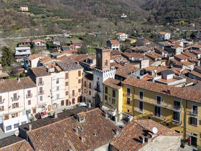 Villa Indipendente in vendita a Borgo Velino, Lazio