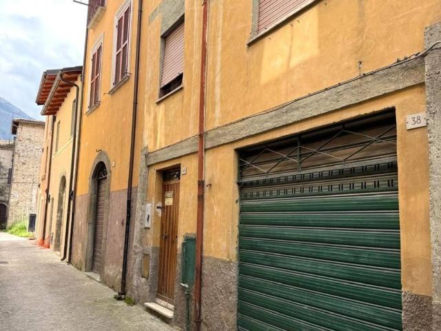 Villa Indipendente in vendita a Borgo Velino, Lazio