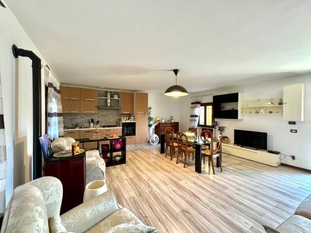 Villa Indipendente in vendita a Borgo Veneto, Saletto