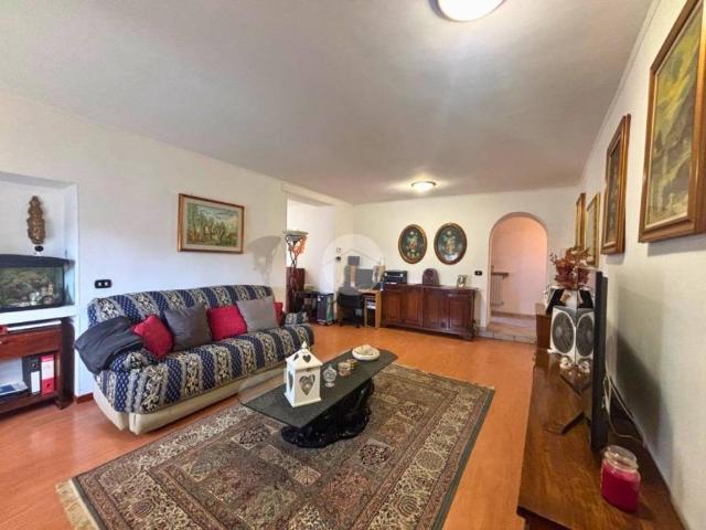 Villa Indipendente in vendita a Borgo Vercelli, Vercelli