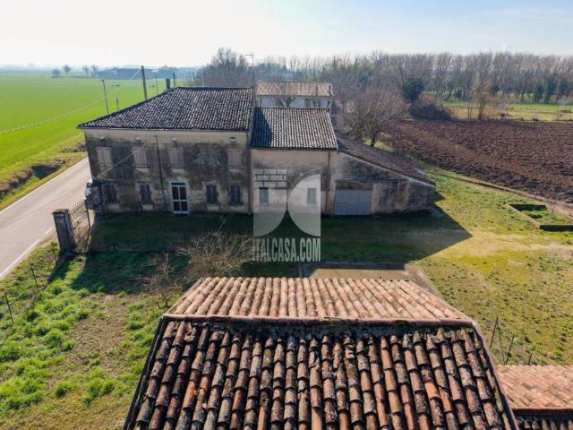 Villa Indipendente in vendita a Borgo Virgilio, Lombardia