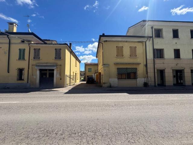 Villa Indipendente in vendita a Borgo Virgilio, Lombardia