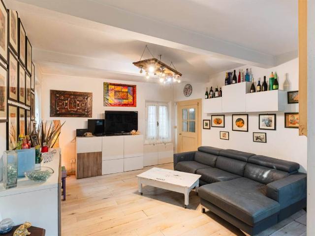 Villa Indipendente in vendita a Borgo Virgilio, Romanore