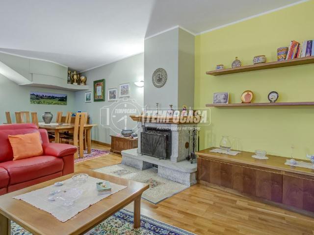Villa Indipendente in vendita a Santo Stefano, Piemonte