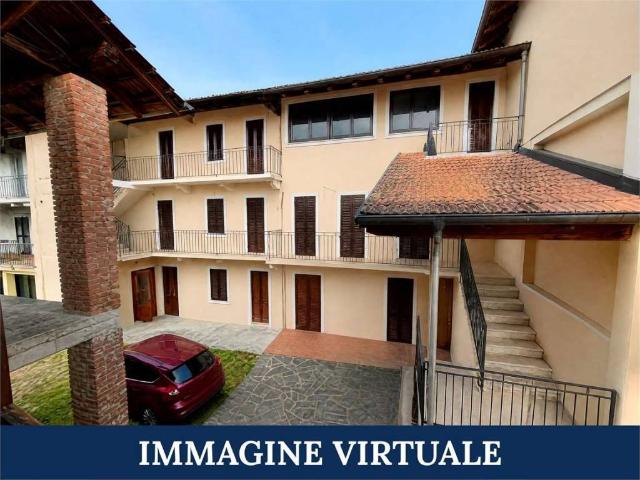 Villa Indipendente in vendita a Piovino, Borgomanero