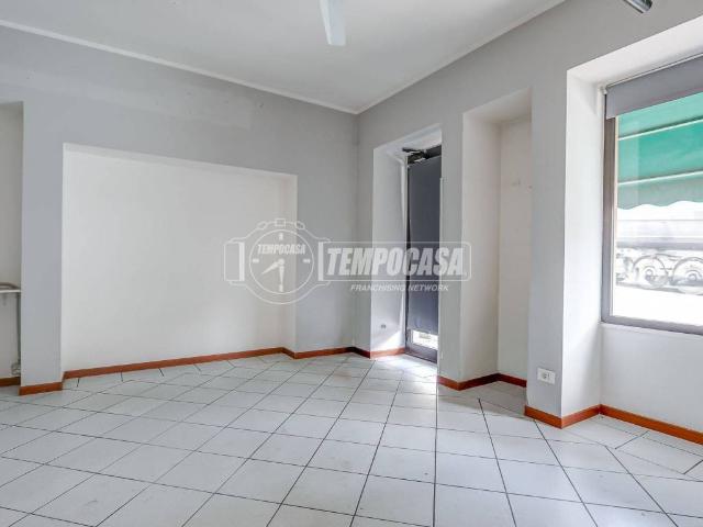 Villa Indipendente in vendita a Baraggioni, Piemonte