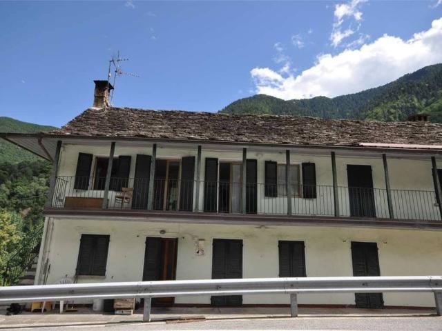 Villa Indipendente in vendita a Bannio Anzino, Piemonte