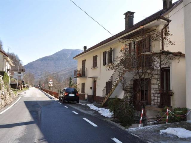 Villa Indipendente in vendita a Bannio Anzino, Piemonte