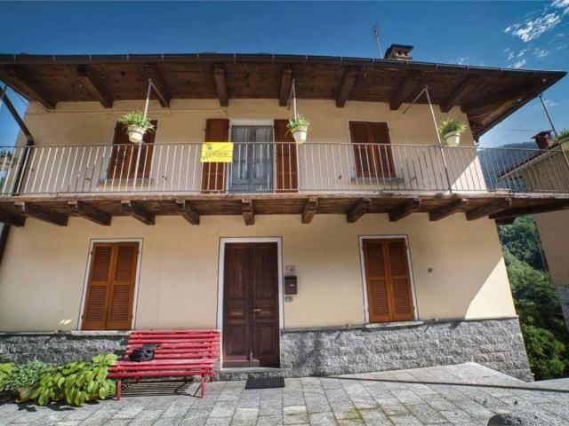 Villa Indipendente in vendita a Bannio Anzino, Piemonte