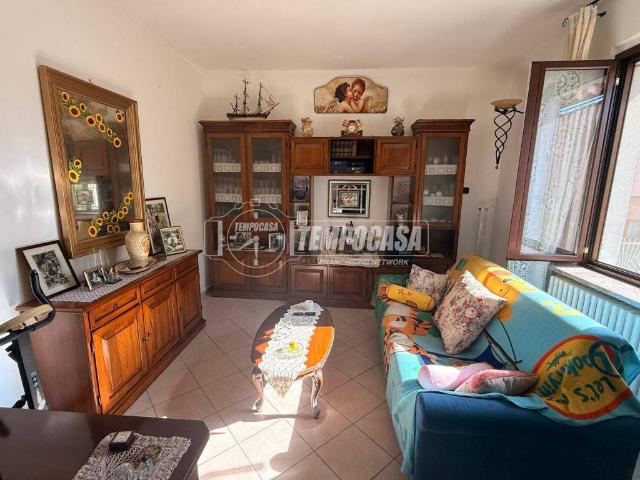 Villa Indipendente in vendita a Borgonovo Val Tidone, Reggio Emilia