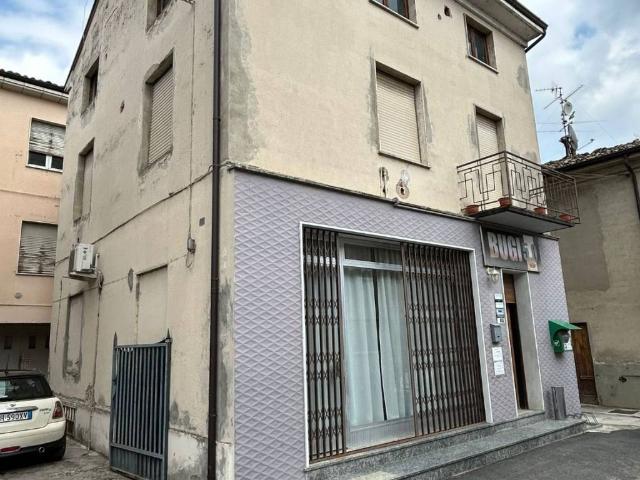 Villa Indipendente in vendita a Borgonovo Val Tidone, Reggio Emilia