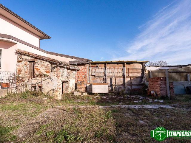 Villa Indipendente in vendita a Borgonovo Val Tidone, Reggio Emilia
