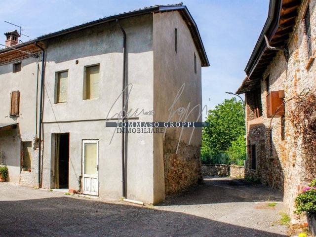Villa Indipendente in vendita a Borgonovo Val Tidone, Reggio Emilia