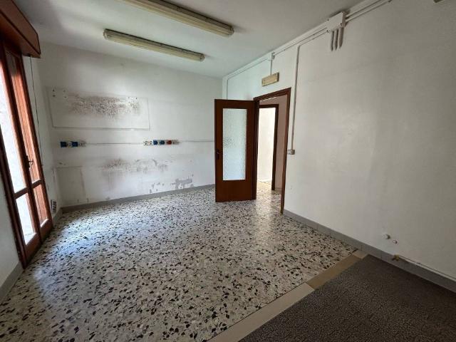 Villa Indipendente in vendita a Borgonovo Val Tidone, Reggio Emilia