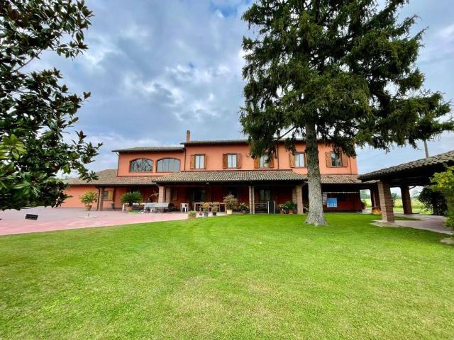 Villa Indipendente in vendita a Piemonte, Alessandria