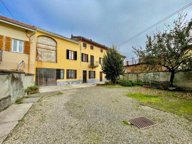 Villa Indipendente in vendita a Piemonte, Alessandria