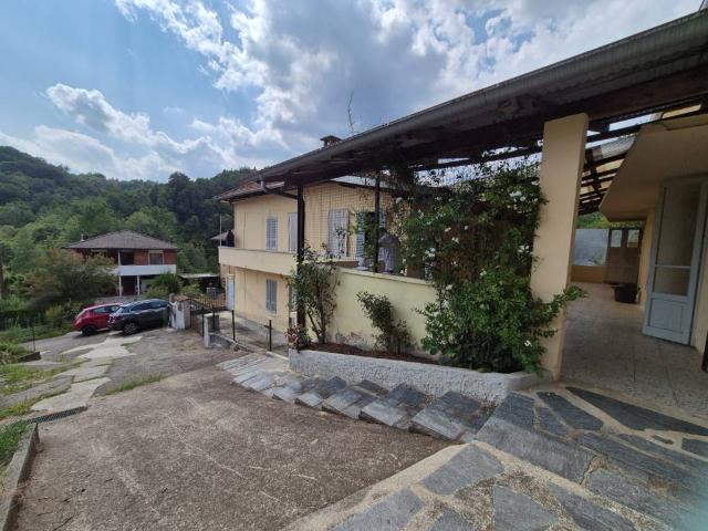 Villa Indipendente in vendita a Cellio con Breia, Piemonte