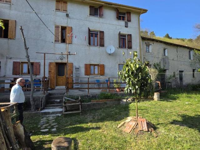 Villa Indipendente in vendita a Bormida, Liguria