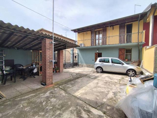 Villa Indipendente in vendita a Bornasco, Lombardia