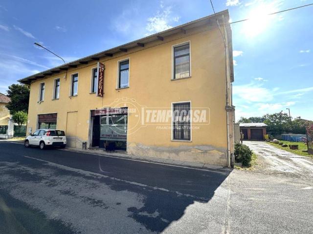 Villa Indipendente in vendita a Piemonte, Biella