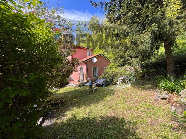 Villa Indipendente in vendita a Borzonasca, Liguria