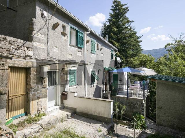 Villa Indipendente in vendita a Borzonasca, Liguria
