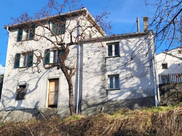 Villa Indipendente in vendita a Belvedere, Borzonasca