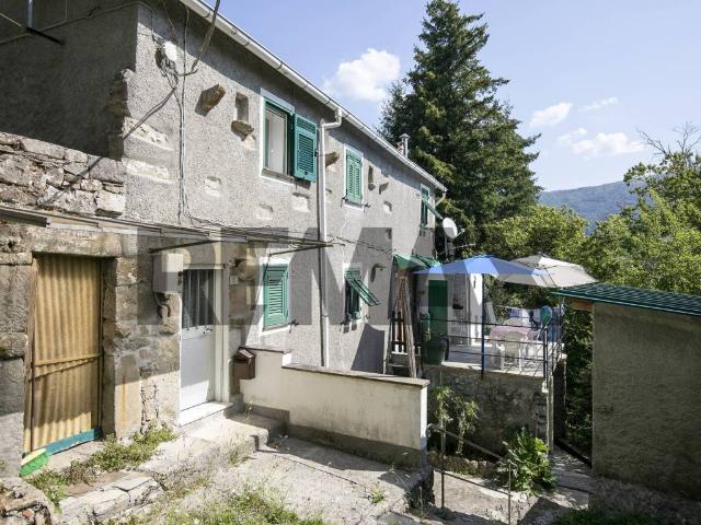 Villa Indipendente in vendita a Belpiano, Borzonasca